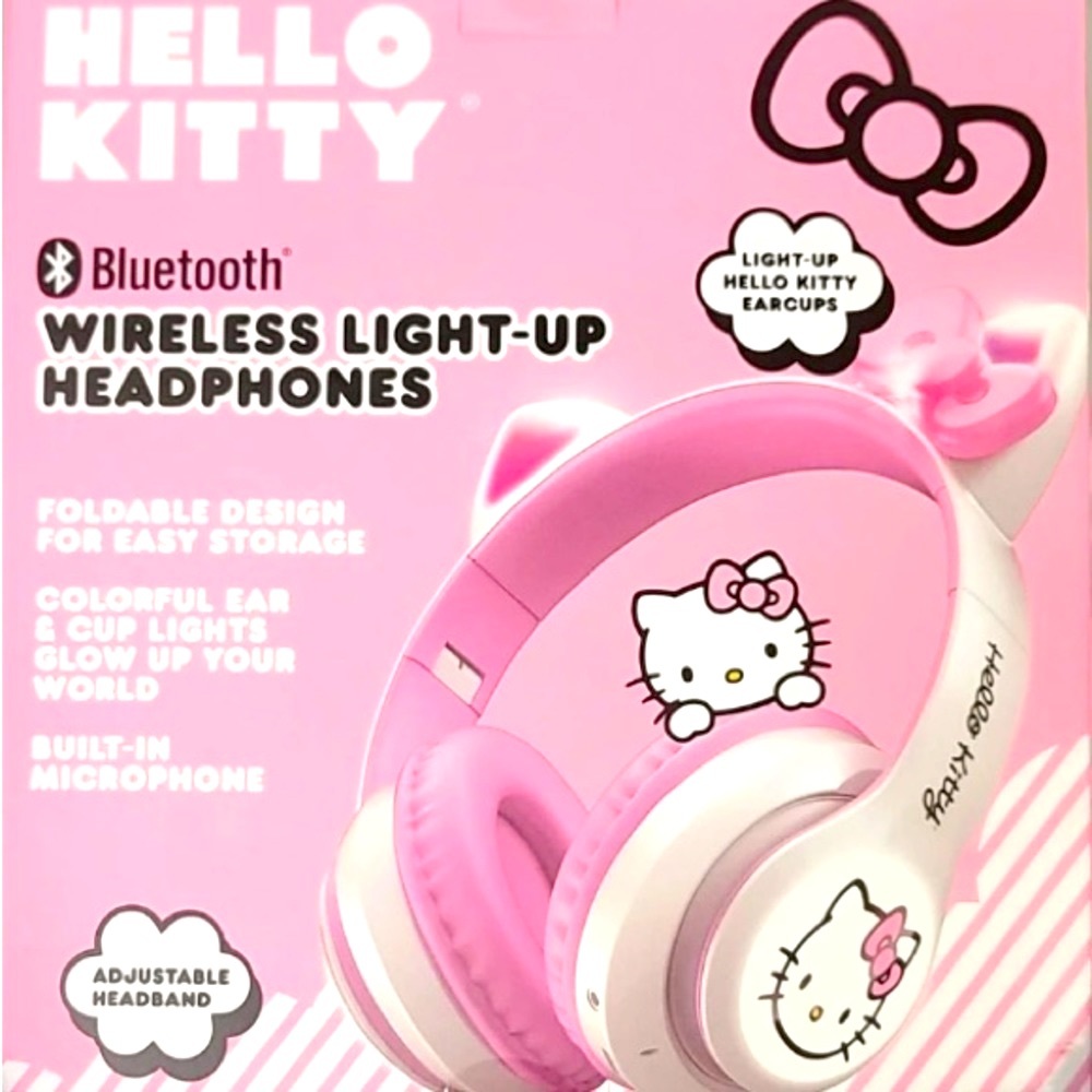 🎄🎀 Hello Kitty Wireless Bluetooth Headphones Light Up Ears White